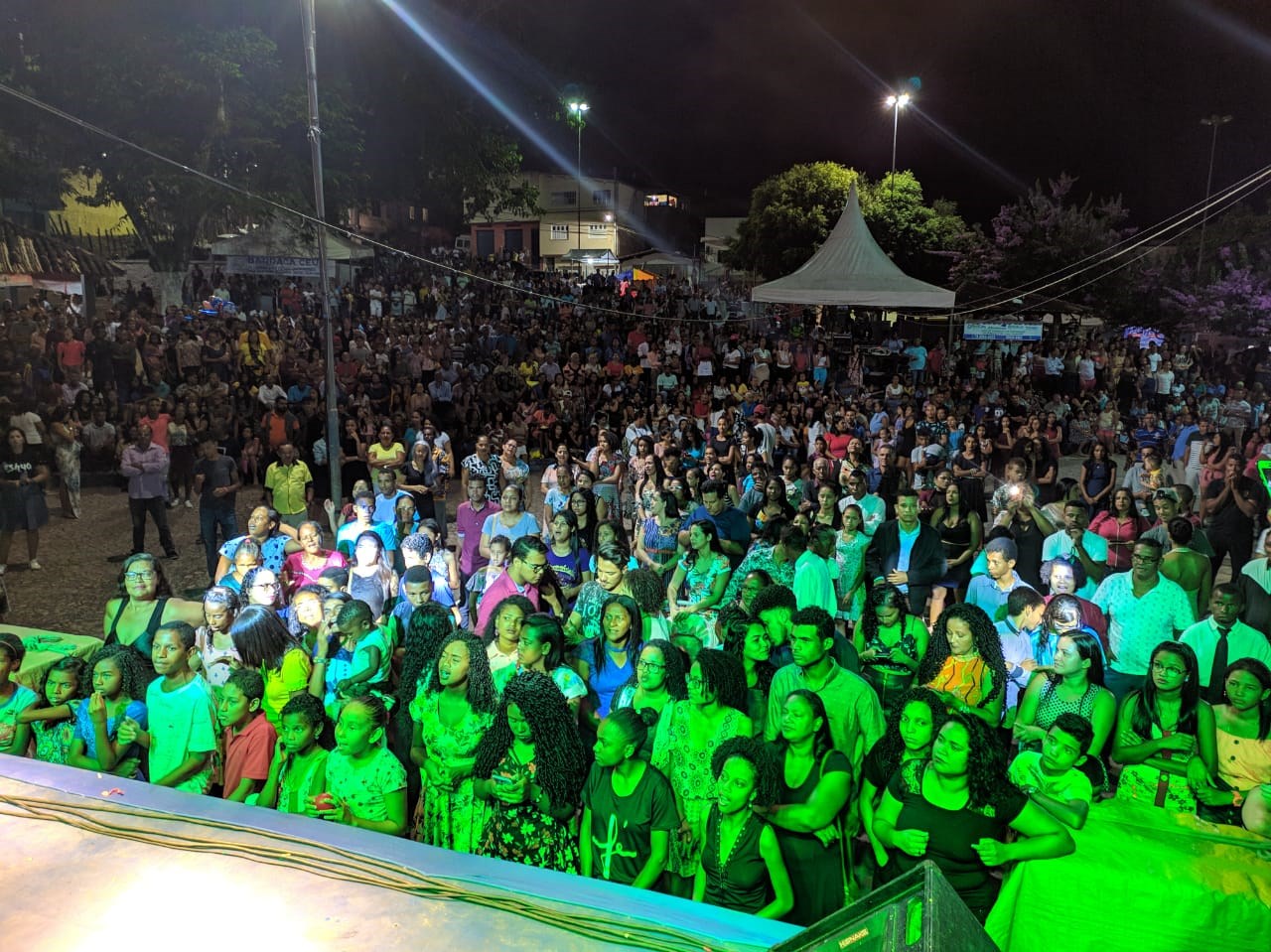 Camacã: 5ª Festa dos Evangélicos traz milhares de pessoas em seu primeiro dia
